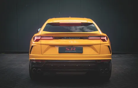 Huur Lamborghini Urus