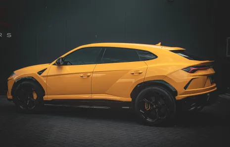 Huur Lamborghini Urus