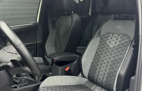 Huur Volkswagen Tiguan R-Line