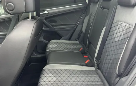 Huur Volkswagen Tiguan R-Line
