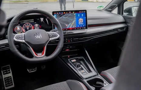 Huur Volkswagen Golf 8.5 GTI Clubsport