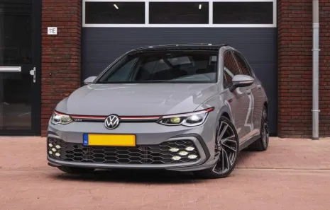 Huur Volkswagen Golf 8 GTI