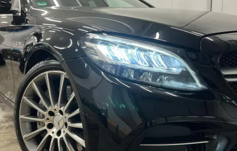 Huur Mercedes-Benz C43 AMG