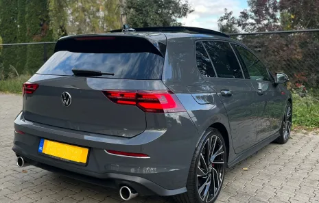 Huur Volkswagen Golf 8 GTI