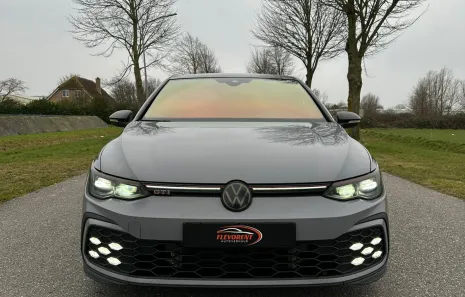 Huur Volkswagen Golf 8 GTI Clubsport