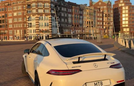 Huur Mercedes Benz GT63s AMG
