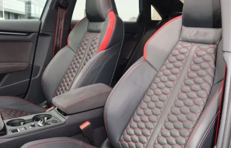Huur Audi RS3 Limousine (2025)