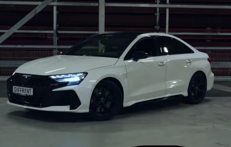 Huur Audi RS3 Limousine (2026)