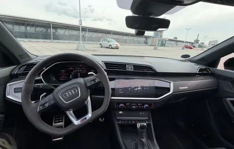 Huur Audi RSQ3 Performance 1/555 Edition