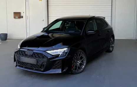 Huur Audi RS3 Sportback (2025)