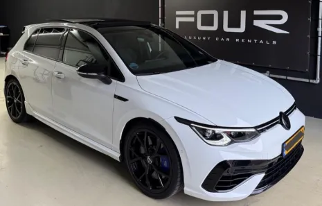 Huur Volkswagen Golf 8R Black Edition