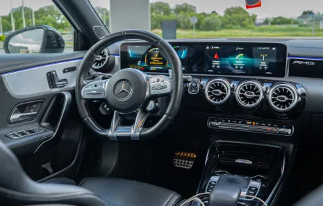 Huur Mercedes Benz A35 AMG