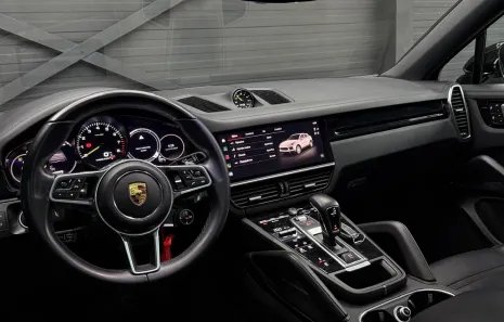 Huur Porsche Cayenne