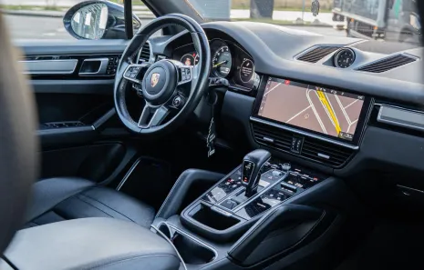 Huur Porsche Cayenne