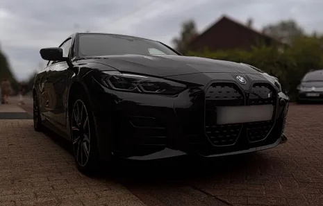 Huur BMW i4 M-Sport