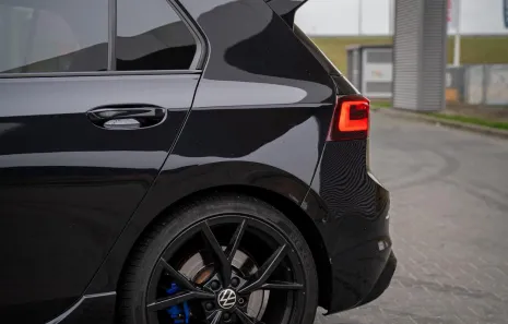 Huur Volkswagen Golf 8R