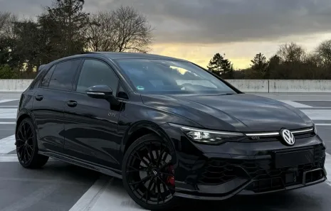 Huur Volkswagen Golf 8.5 GTI Clubsport