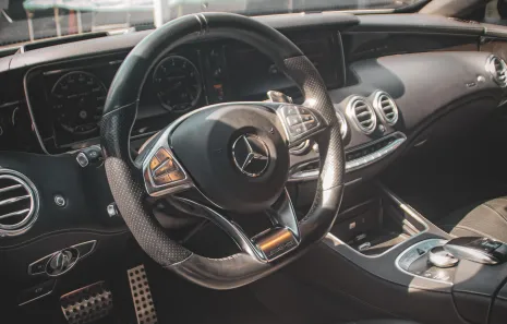 Huur Mercedes S63 AMG Cabrio