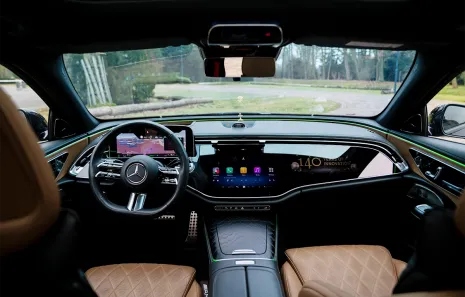 Huur Mercedes Benz E300e