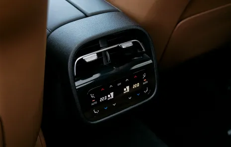 Huur Mercedes Benz E300e