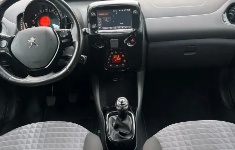 Huur Peugeot 108