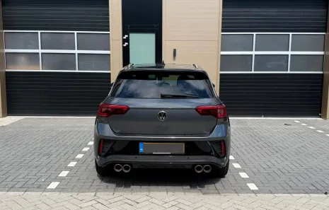 Huur Volkswagen T-Roc R-Line
