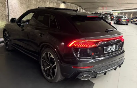Huur Audi RSQ8 Performance