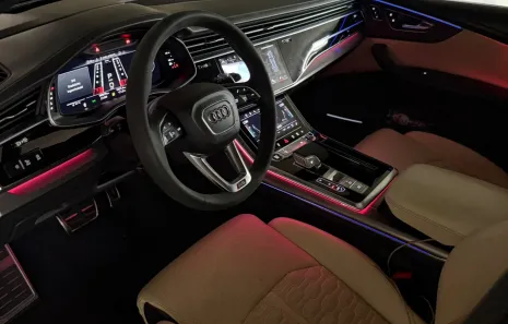 Huur Audi RSQ8 Performance