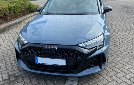 Huur Audi RS3 Sportback (2026)