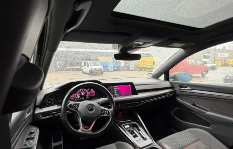 Huur Volkswagen Golf 8 GTI Clubsport 45 Jahre