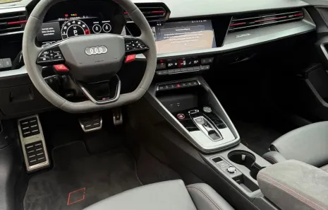 Huur Audi RS3 Sportback (2025)