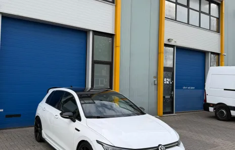 Huur Volkswagen Golf 8R Performance