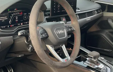 Huur Audi RS4 Performance