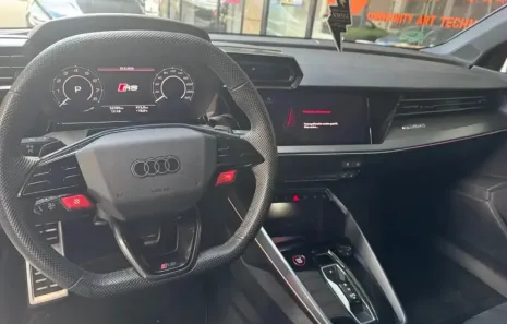 Huur Audi RS3 Limousine