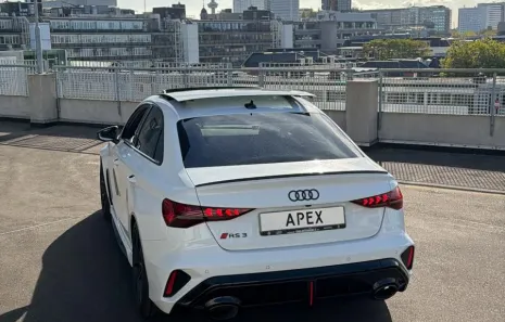 Huur Audi RS3 Limousine (2026)