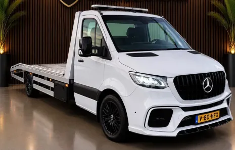 Huur Mercedes Benz Oprijwagen