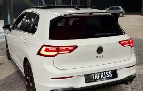 Huur Volkswagen Golf 8 GTI Clubsport