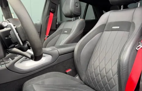 Huur Mercedes Benz GLE63s AMG