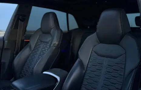 Huur Audi RSQ8 Performance