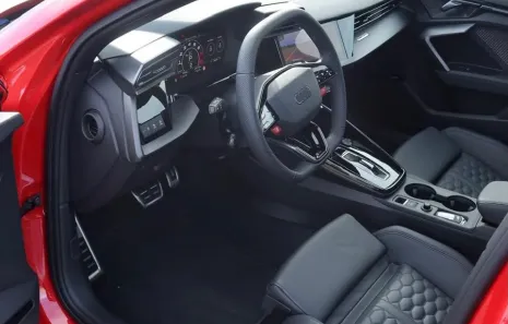 Huur Audi RS3 Sportback (2026)