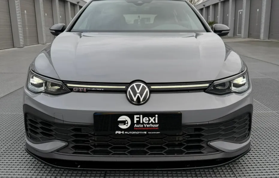 huur Volkswagen Golf 8 GTI Clubsport 1