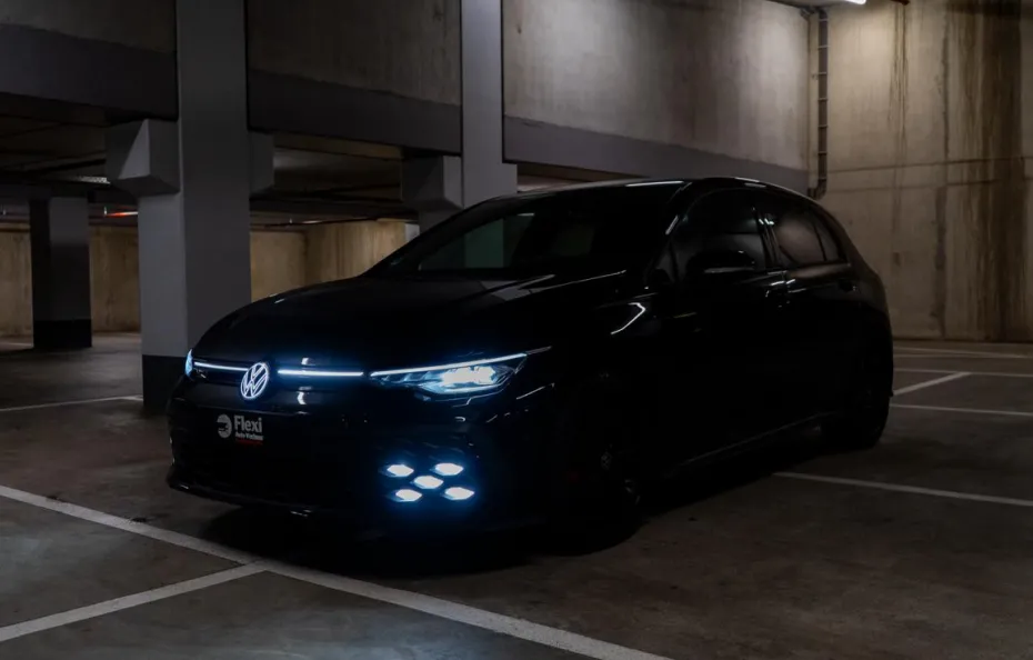 huur Volkswagen Golf 8.5 GTI 1