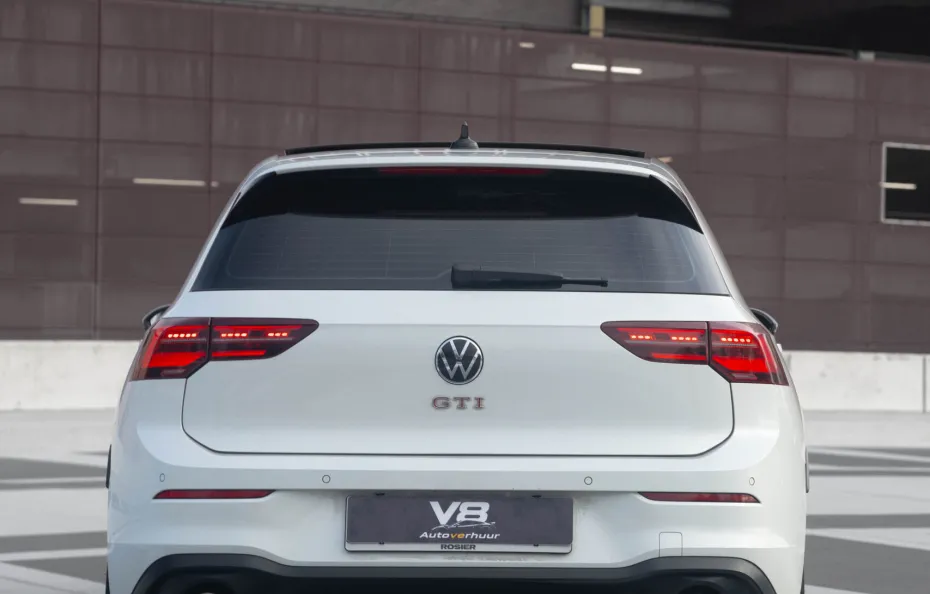 huur Volkswagen Golf 8 GTI 1