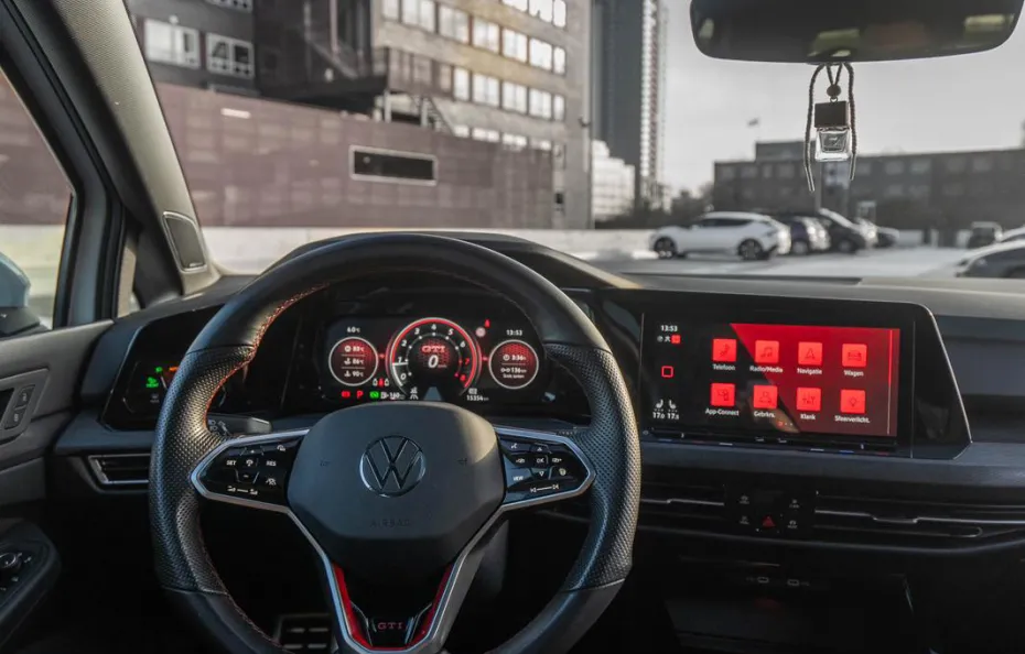 huur Volkswagen Golf 8 GTI Clubsport