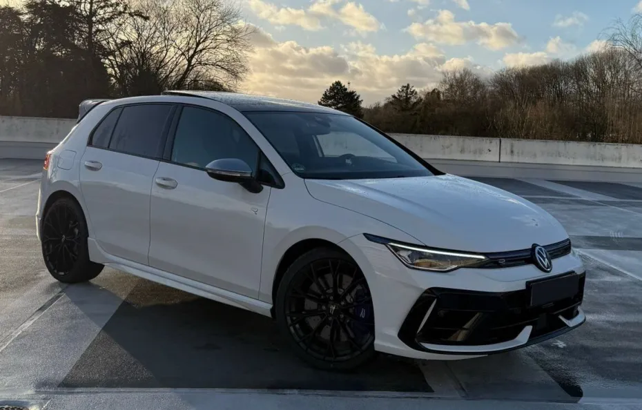 huur Volkswagen Golf 8.5R 1