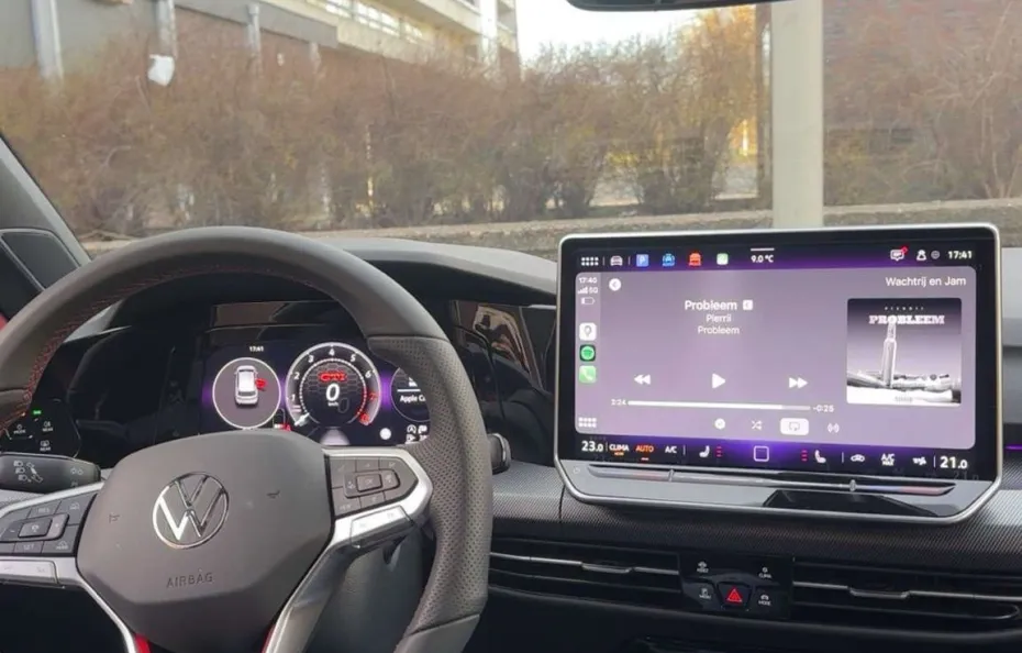 huur Volkswagen Golf 8.5 GTI