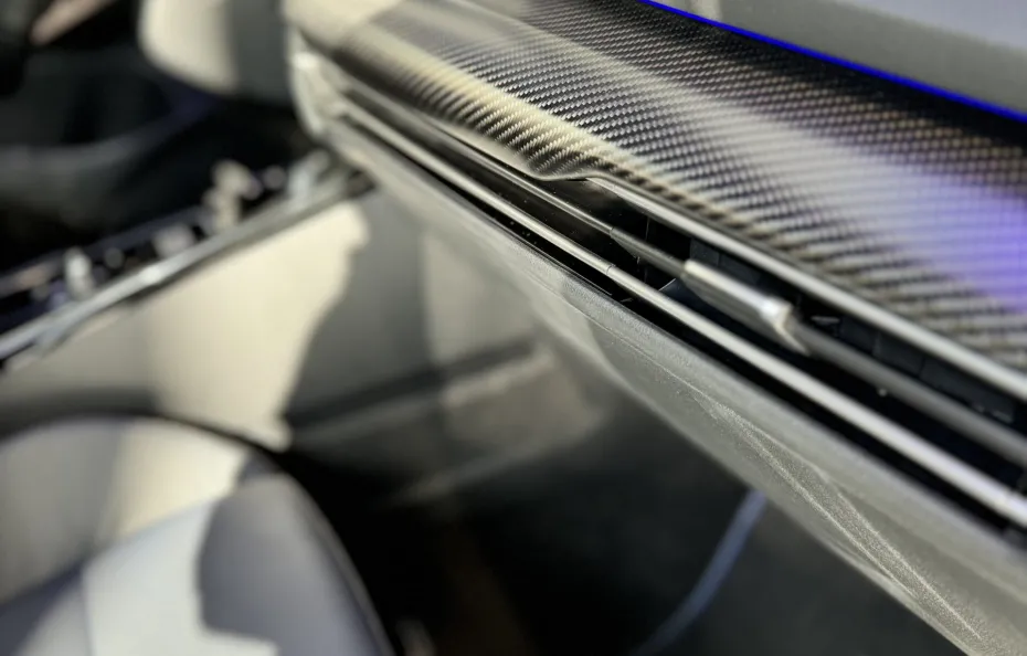 huur Max Verstappen 8.5R Performance Black Edition + Akra