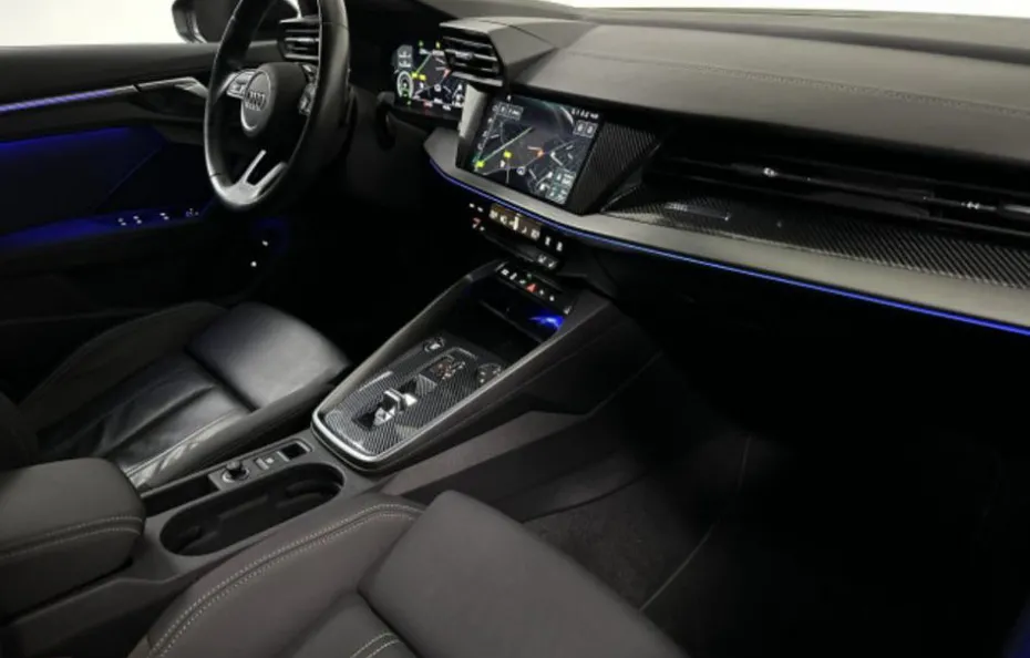 huur Audi A3 Sportback 1