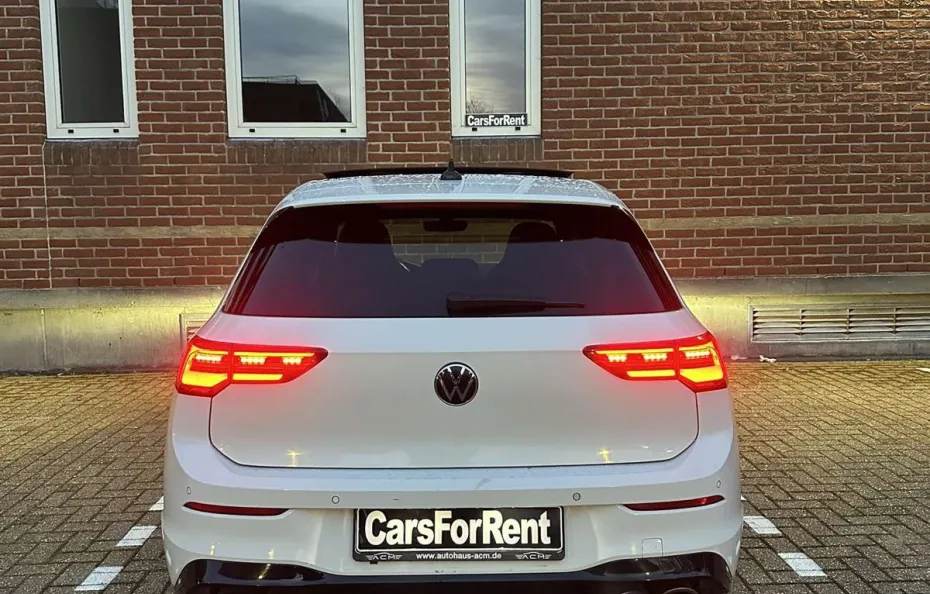 huur Volkswagen Golf 8R + Downpipes