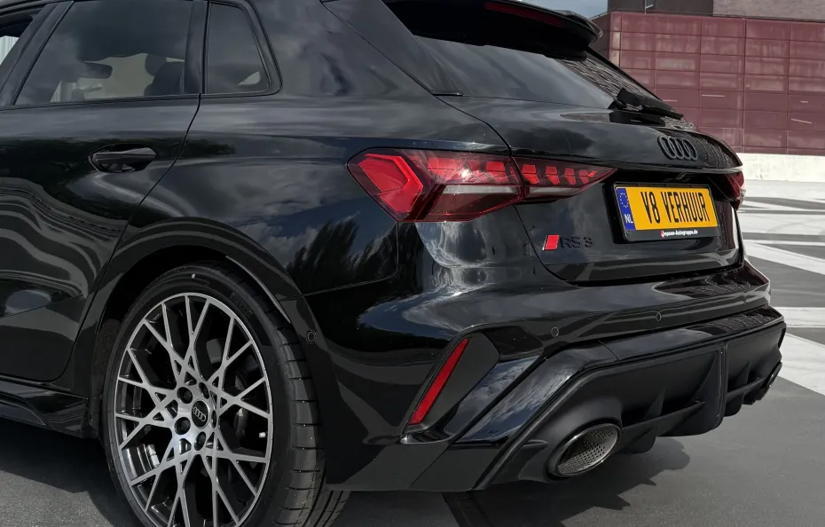 huur Audi RS3 2025 HULK Edition 1